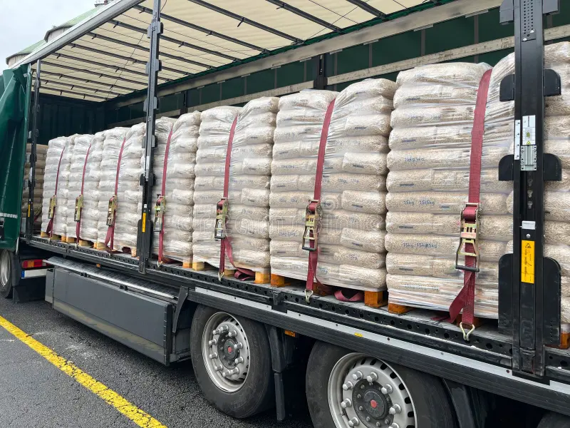 LKW-Ladung 24 WOODSTOCK-HOLZPELLETS – 1872 Säcke à 15 kg