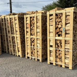 Brennholz – Gemischte Harthölzer (40 cm) – 4 Paletten (13,2 Ster) – PEFC-zertifiziert
